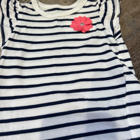 Carter’s Navy/ White Floral Flutter Top & Pink Skort Set Size 3M - Picture 2 of 7